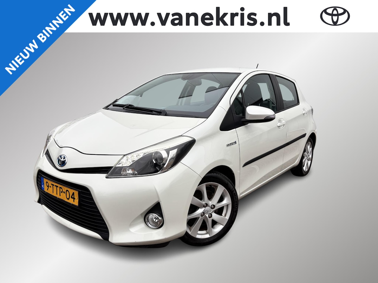 Toyota Yaris - 1.5 Hybrid Dynamic Navi,Smart key,16" LMvelgen,Climate Controle, Automatische dim spiegel. - AutoWereld.nl