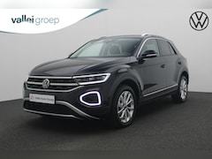 Volkswagen T-Roc - 1.5 TSI 150PK DSG Style | Trekhaak | Parkeersensoren voor/achter | Stoelverwarming | Navi