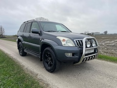 Toyota Land Cruiser - 3.0 D-4D VX Window Van