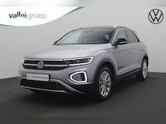 Volkswagen T-Roc - 1.5 TSI 150PK DSG Style | LED | Parkeersensoren | Trekhaak | Stoelverwarming | 17 inch