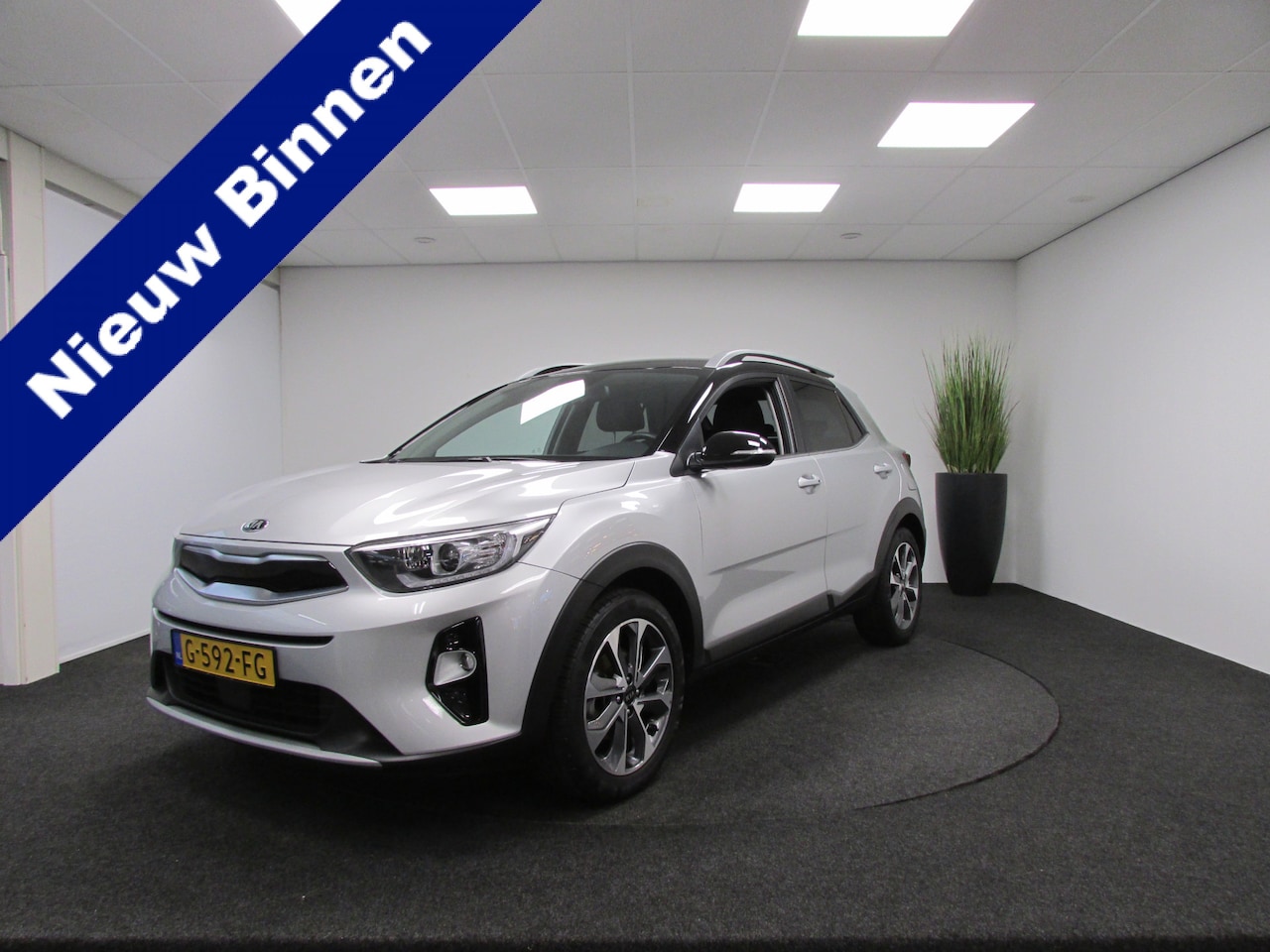 Kia Stonic - 1.0 T-GDi ExecutiveLine I 1e Eigenaar I Dealer onderhouden I Trekhaak I - AutoWereld.nl