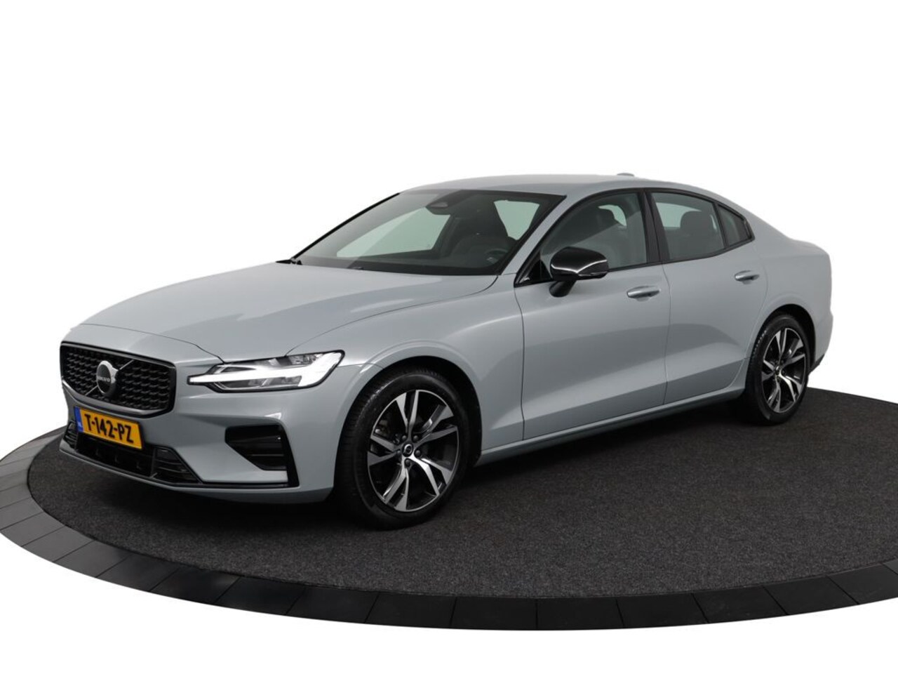 Volvo S60 - 2.0 B4 Plus Dark 2.0 B4 Plus Dark - AutoWereld.nl