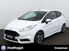 Ford Fiesta - 1.6 ST1 Stoelverwarming | Camera | Parkeersensoren