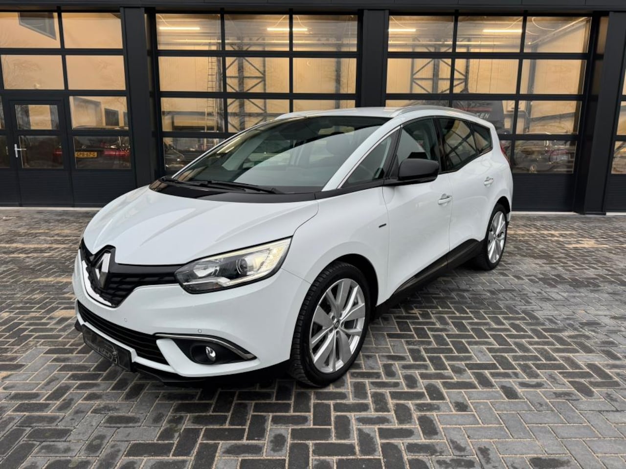 Renault Grand Scénic - 1.3 TCe - AutoWereld.nl