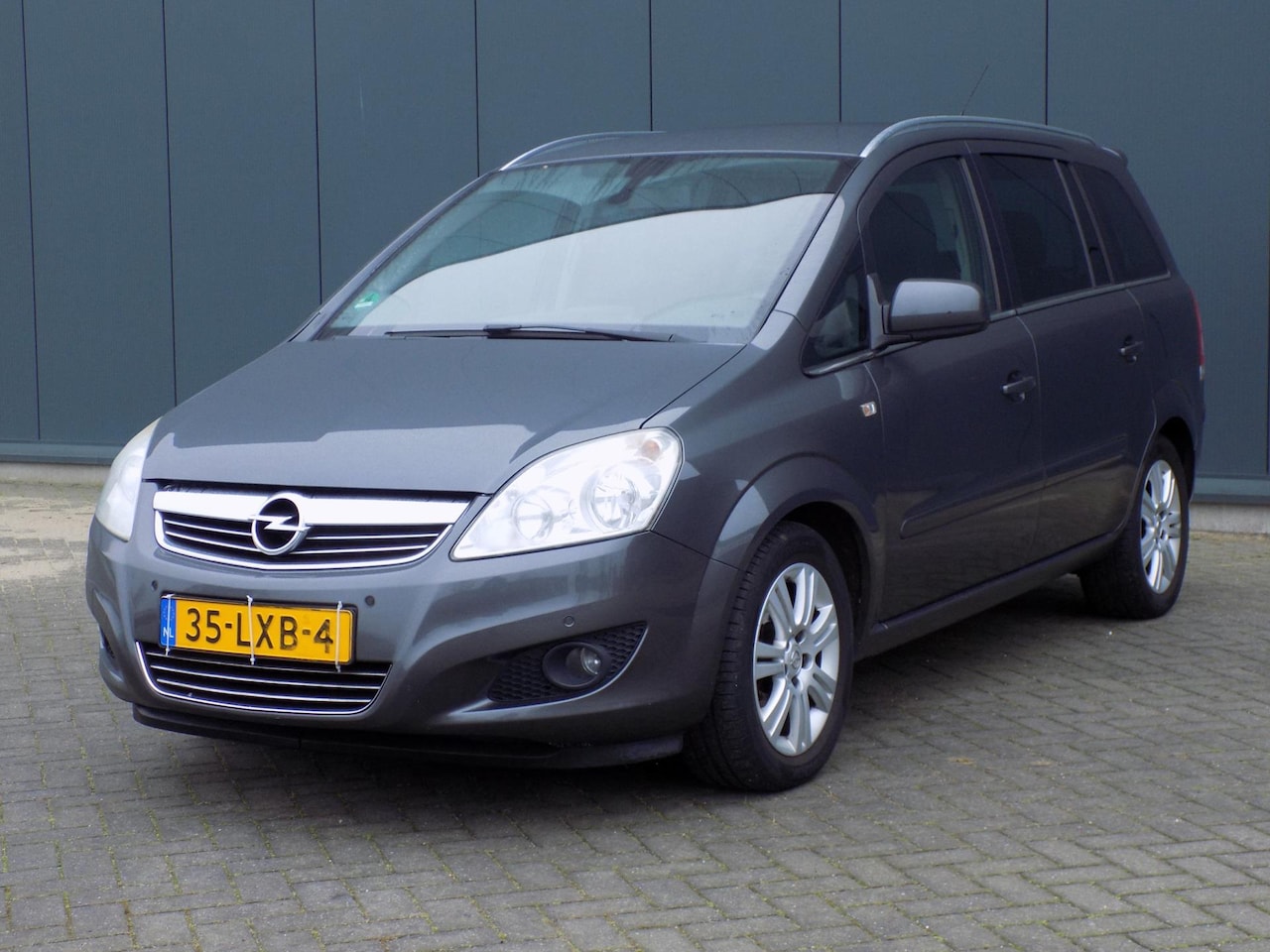 Opel Zafira - 1.8 Cosmo Cruise control - AutoWereld.nl