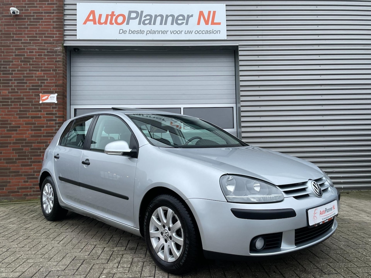 Volkswagen Golf - V 1.6 FSI! Cruise! Schuifdak! 1e Eigenaar! - AutoWereld.nl