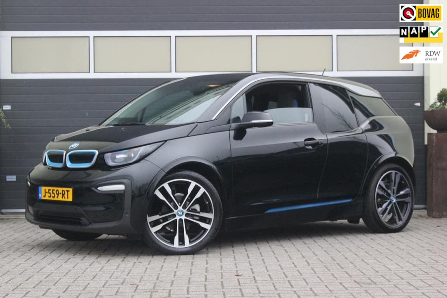 BMW i3 - Executive Edition 120Ah 42 kWh | Camera | DAB | - AutoWereld.nl