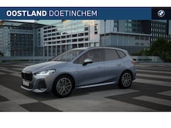 BMW 2-serie Active Tourer - 225e xDrive M Sport Automaat / Panoramadak / Trekhaak / M Adaptief onderstel / Adaptieve L