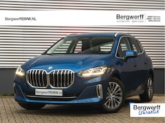 BMW 2-serie Active Tourer - 218i Luxury Line - Pano - Trekhaak - Memoryzetel - Adaptive LED