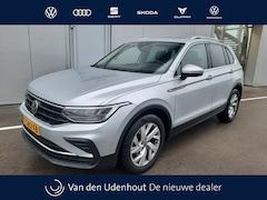 Volkswagen Tiguan - 1.5 TSI 150pk Automaat Life Business | Trekhaak | Panoramadak | nieuw binnen, foto's volge