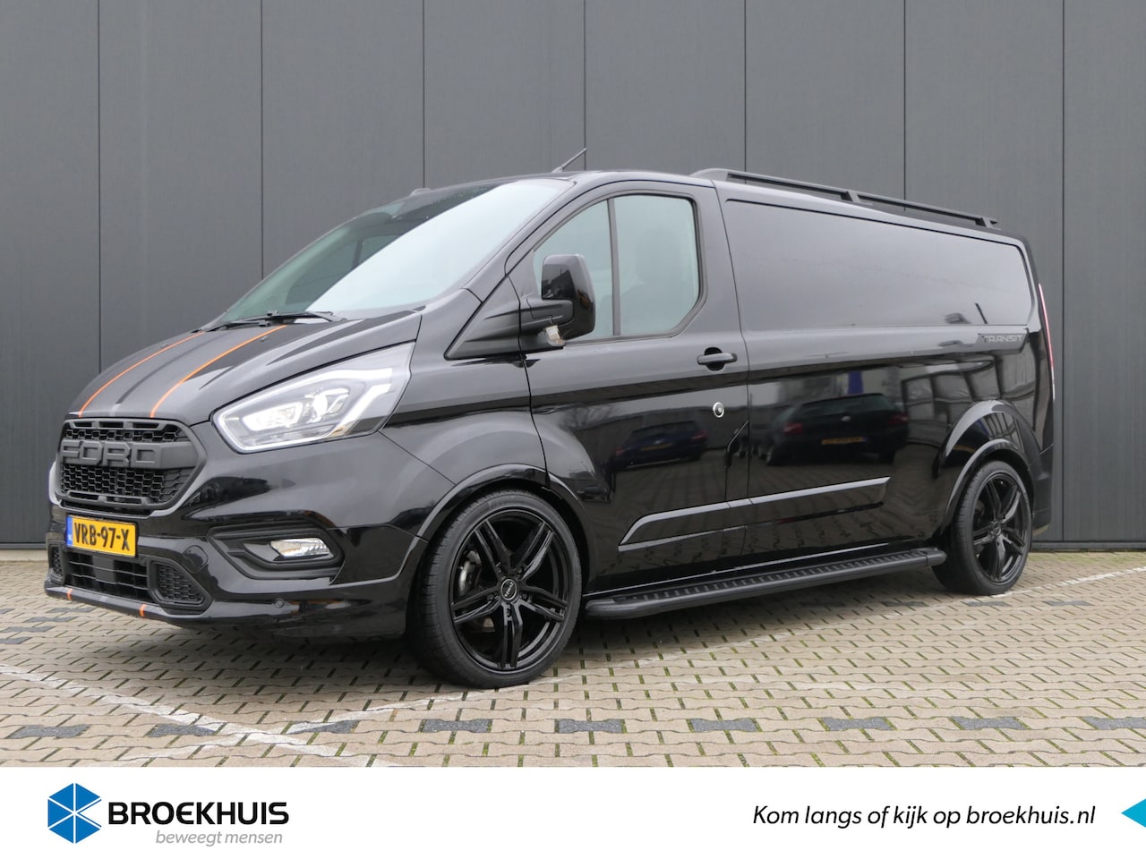 Ford Transit Custom - 320 2.0 TDCI 185pk Automaat L2H1 Sport | Trekhaak | Xenon | Adaptive Cruise | Laadruimte P - AutoWereld.nl