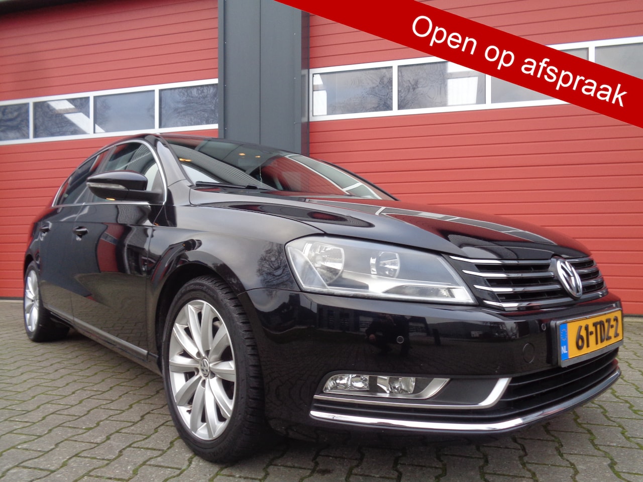 Volkswagen Passat - 1.4 TSI Comfortline BlueMotion 122PK Clima Cruise Navi LMV 6-Bak PDC Trekhaak NL-Auto 1E-E - AutoWereld.nl