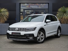 Volkswagen Tiguan - 2.0 TDI Highline Business R 150pk Panoramadak/Navigatie/Trekhaak