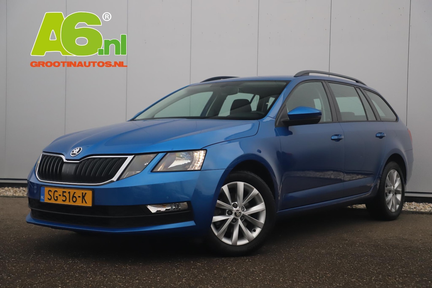 Skoda Octavia Combi - 1.6 TDI Ambition Business DSG Automaat Trekhaak Navigatie Camera Carplay Android 16 inch L - AutoWereld.nl