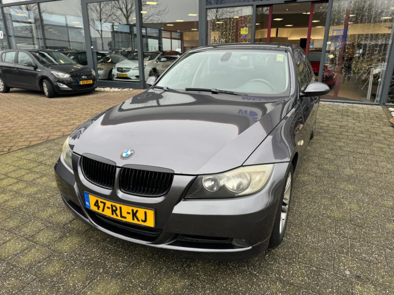 BMW 3-serie - 320i Dynamic Exec. NW. KETTING BJ 2005 !!! - AutoWereld.nl