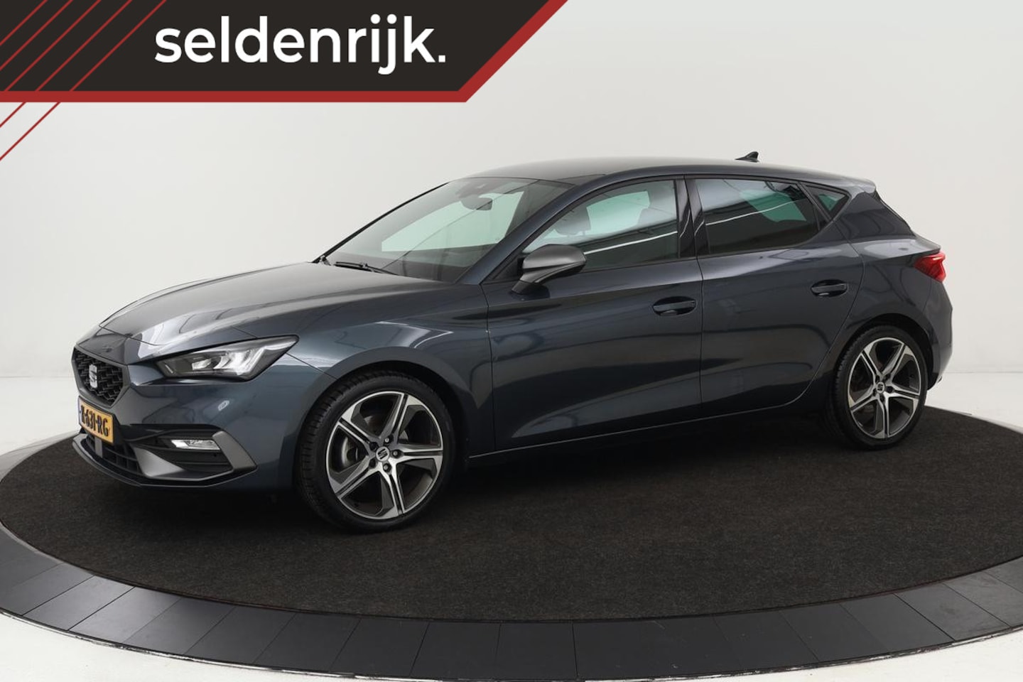 Seat Leon - 1.0 TSI FR | Carplay | Full LED | Virtual Cockpit | Climate control | PDC | Sportstoelen | - AutoWereld.nl