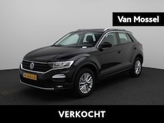 Volkswagen T-Roc - 1.0 TSI Style Business | Navigatie | Apple carplay | Adaptieve cruise control | Lane Assis