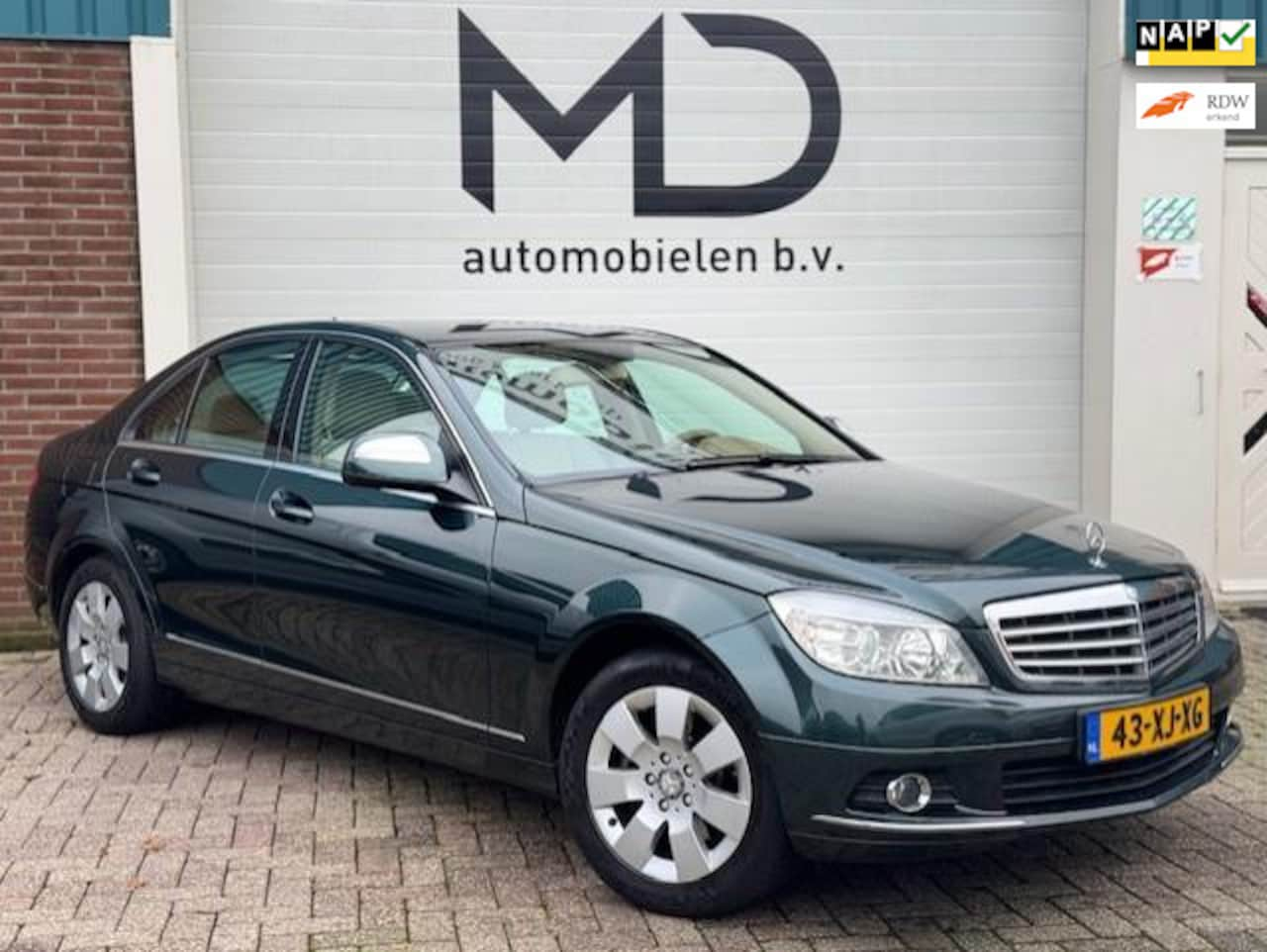 Mercedes-Benz C-klasse - 200 K Elegance /Automaat/Navi/Climate - AutoWereld.nl