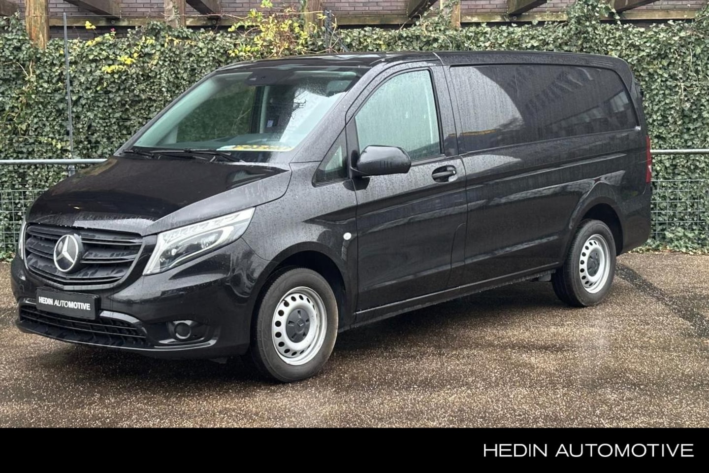 Mercedes-Benz Vito - 116 L2 Automaat | Trekhaak | Stoelverwarming | LED | Airco | Regensensor | Camera - AutoWereld.nl