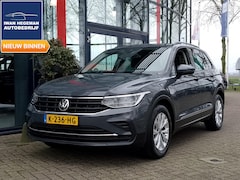 Volkswagen Tiguan - 1.5 TSI 150PK AUTOMAAT | Navi | Trekhaak | ECC | PDC + Camera | LM Velgen