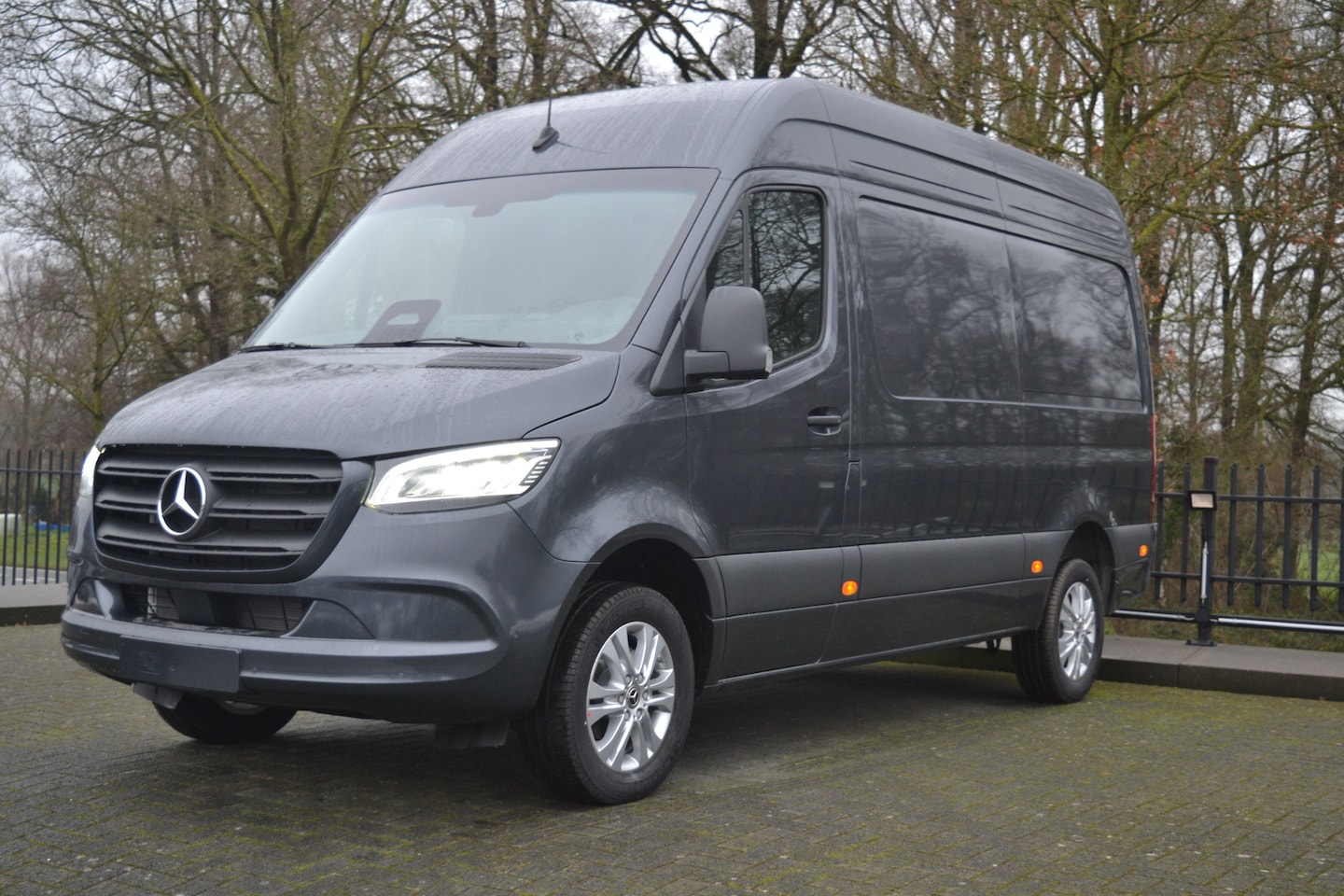 Mercedes-Benz Sprinter - 319CDI KA L2H2 - AutoWereld.nl