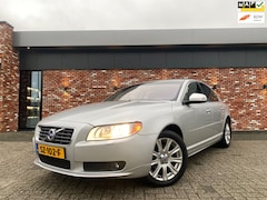 Volvo S80 - 2.0 T Momentum Trekhaak Leer 184000km