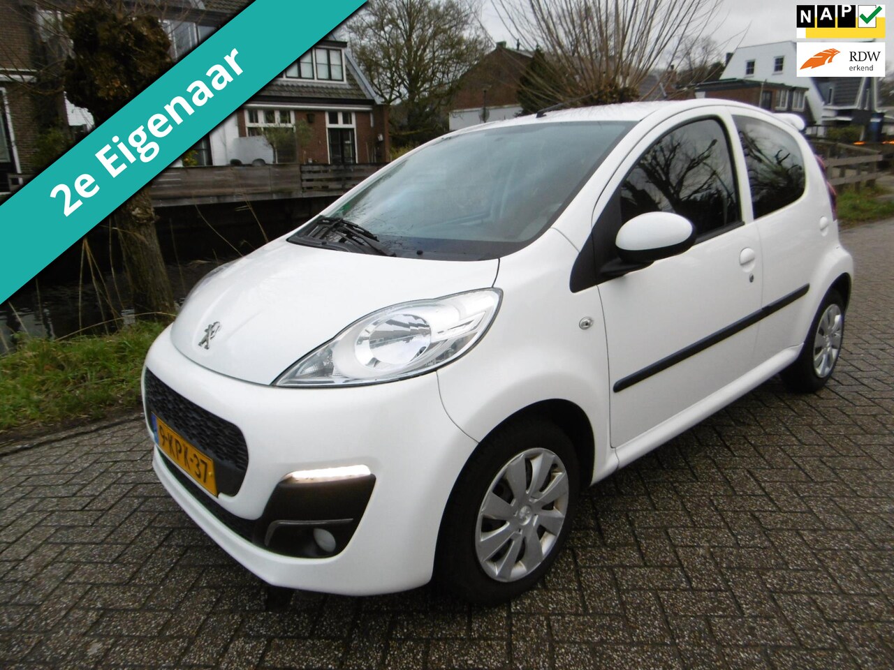 Peugeot 107 - 1.0 Active 5-deurs Airco LED Zuinig A-Label 2e eigenaar Historie - AutoWereld.nl