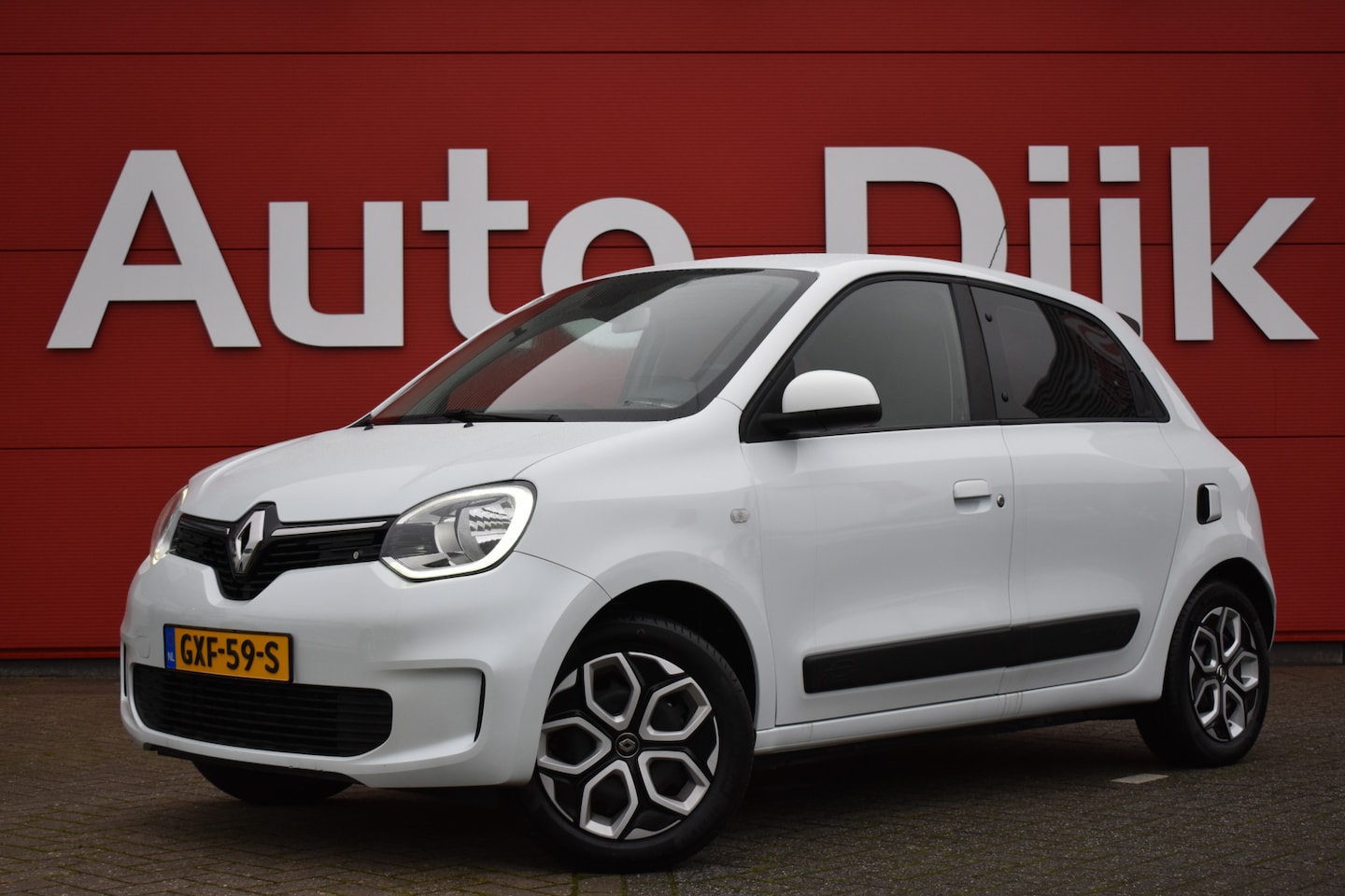 Renault Twingo - 1.0 SCE Navi | Clima | Cruise | Bluetooth | LMV - AutoWereld.nl