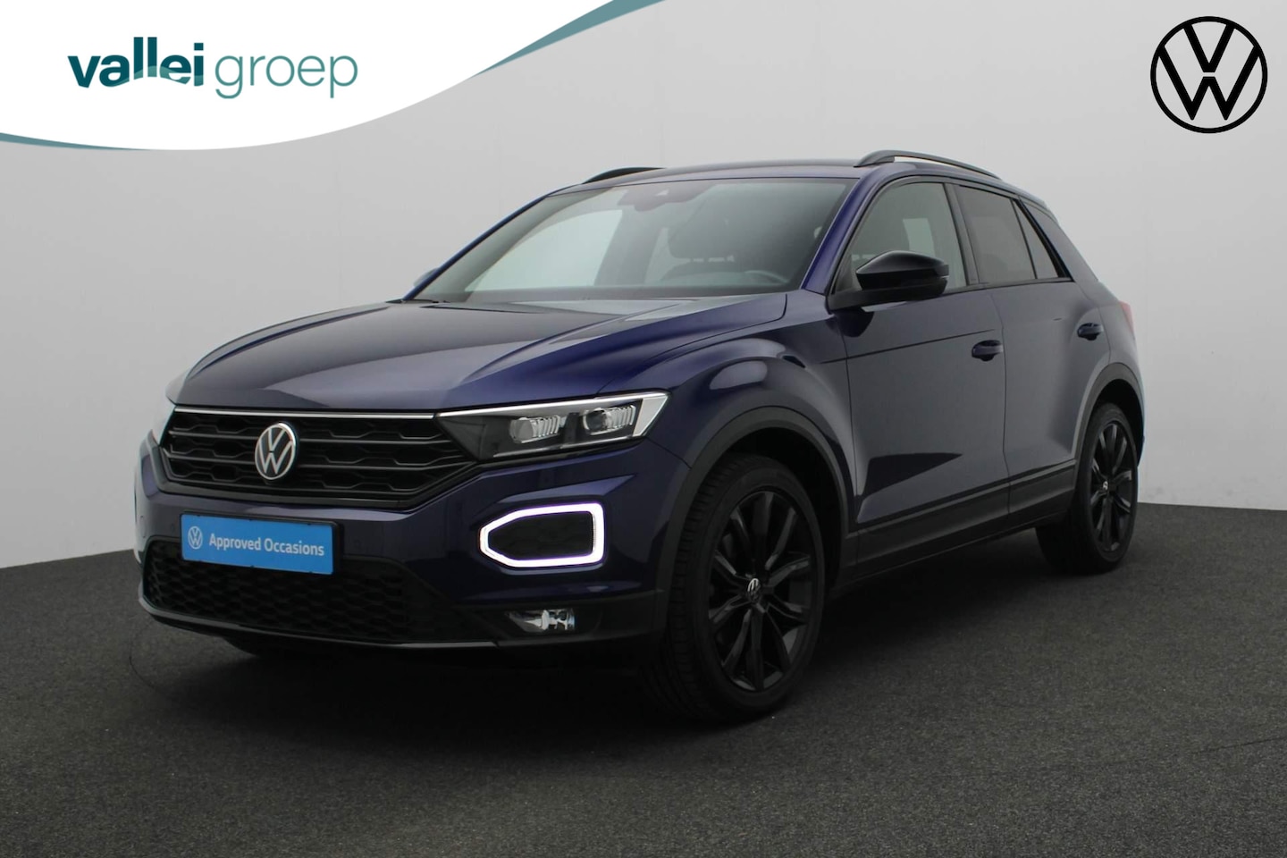 Volkswagen T-Roc - 1.5 TSI 150PK DSG Sport Black Style | Trekhaak | Navi | Full LED | Virtual Cockpit | Camer - AutoWereld.nl