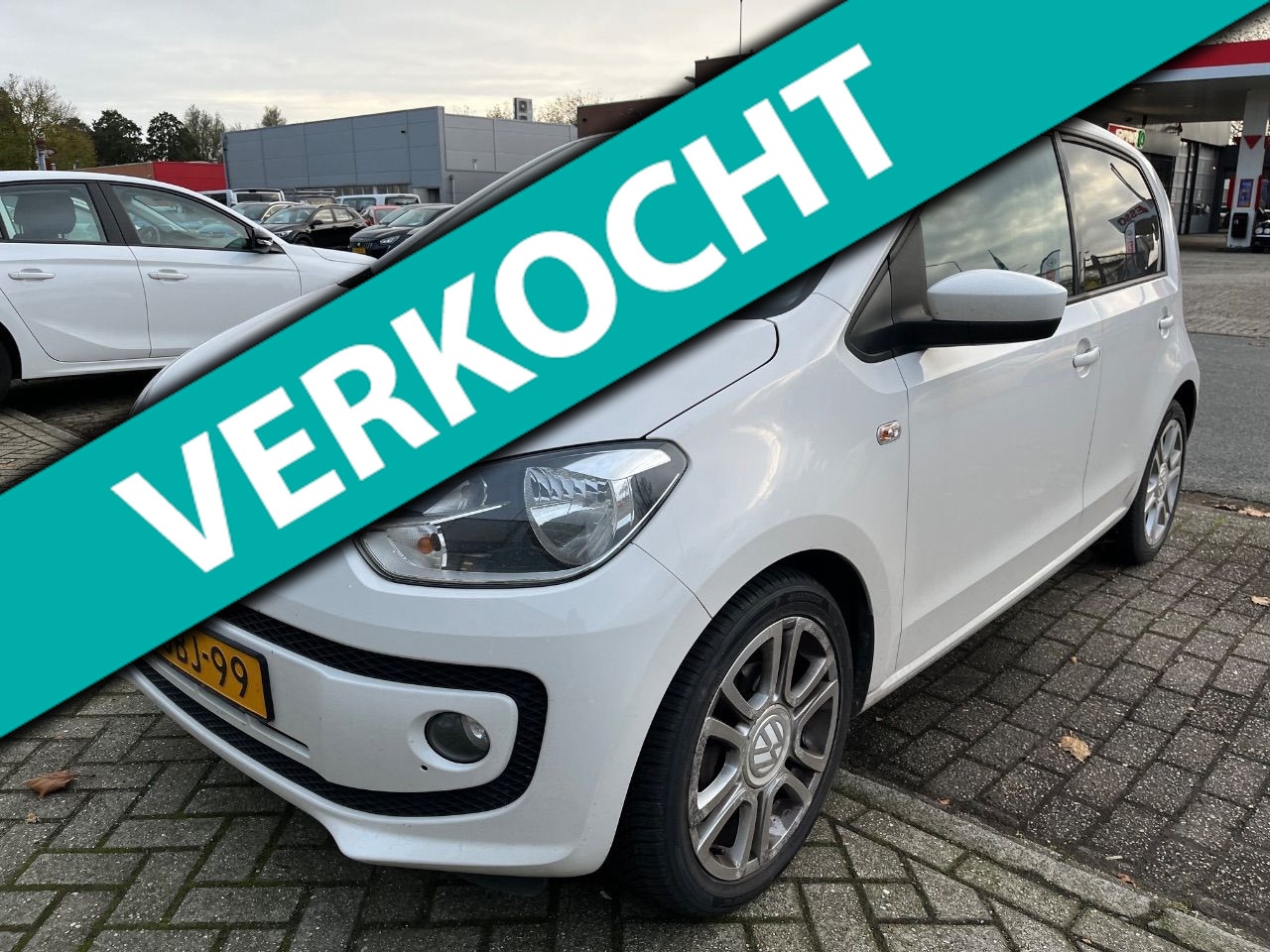 Volkswagen Up! - 1.0 high up! BlueMotion 5 deurs! NL AUTO NAP! Navi l Airco l LMV l Elek pakket! Dealer OH - AutoWereld.nl