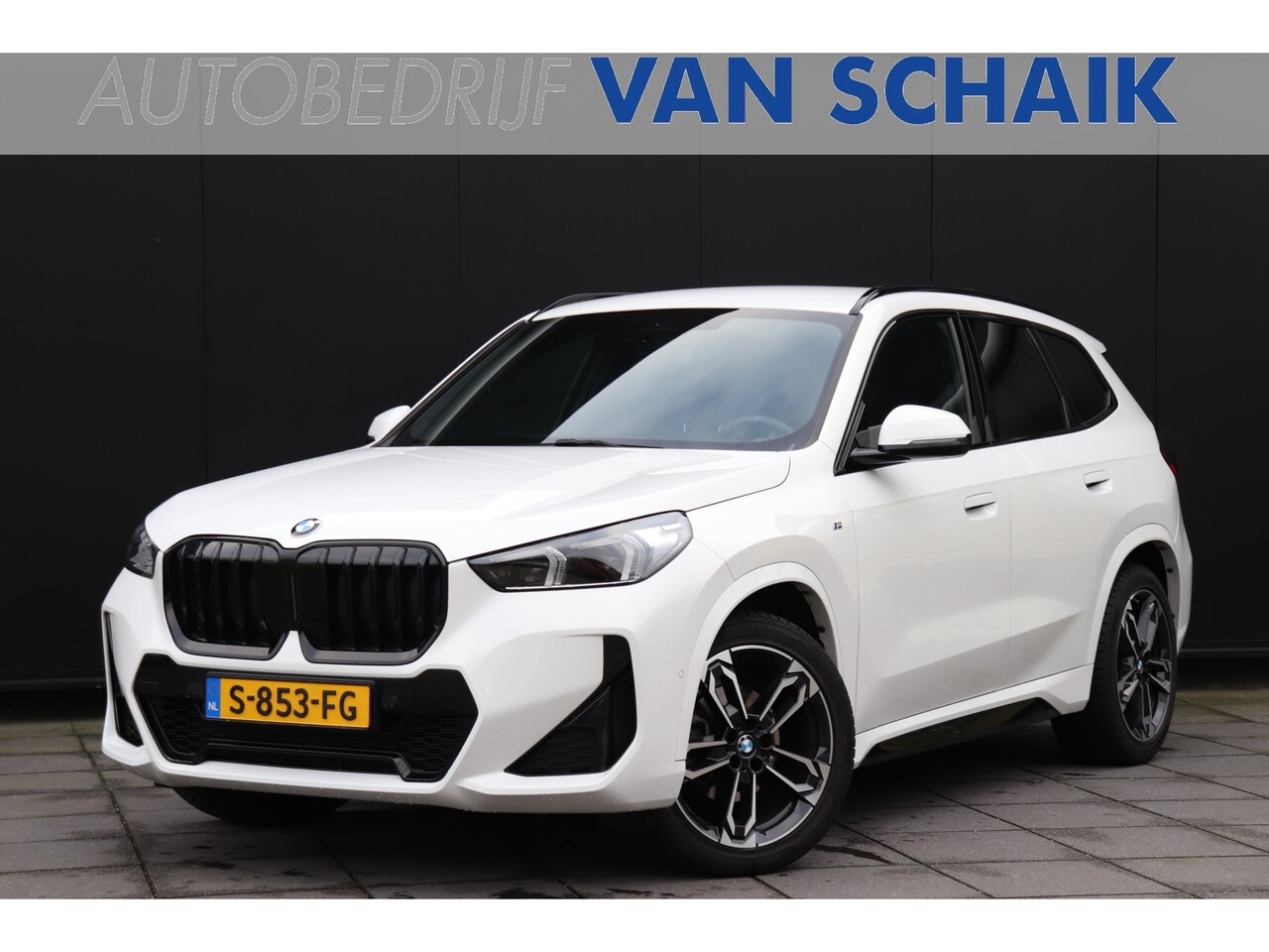 BMW X1 - sDrive18d | M SPORT | MEMORY | STOEL/STUURVERW. | CAMERA | NAVI | CRUISE | APPLE CARPLAY | - AutoWereld.nl