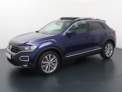 Volkswagen T-Roc - 1.5 TSI Sport | 150 PK | Automaat | Trekhaak | Panoramadak | El. achterklep |