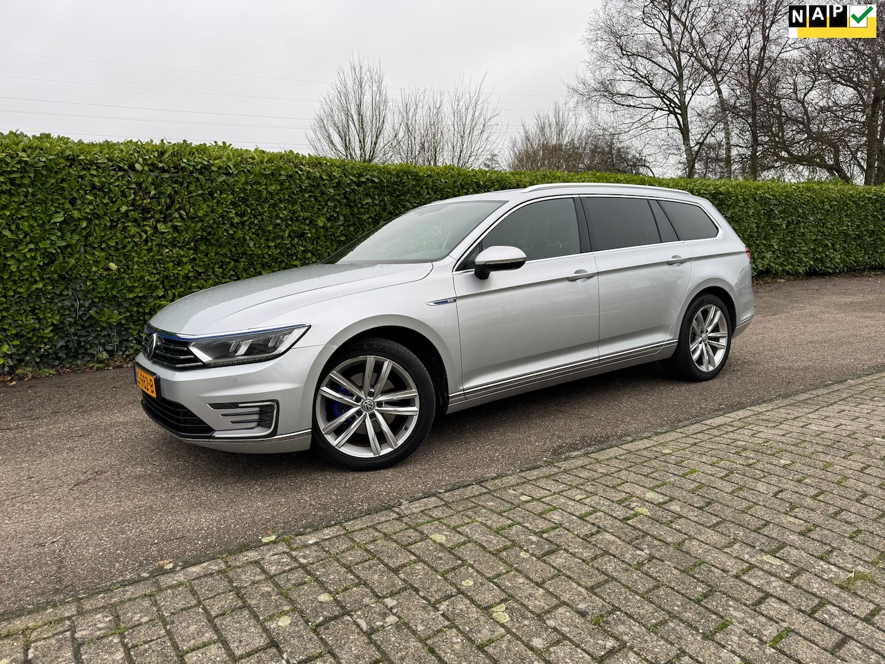 Volkswagen Passat Variant - 1.4 TSI GTE Highline | Panoramadak | Leer | Navi - AutoWereld.nl