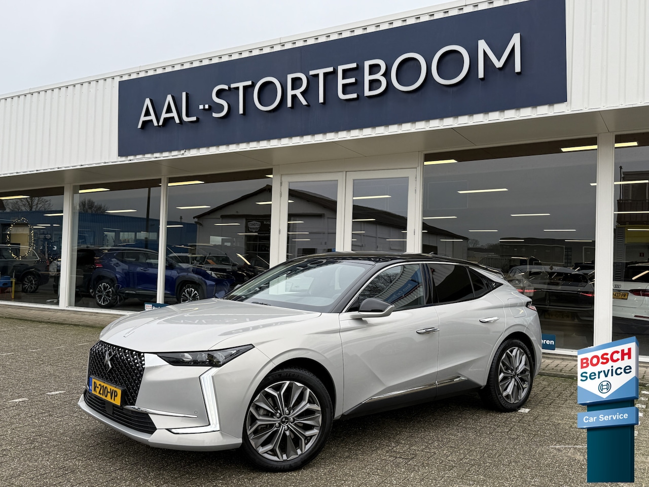 DS 4 - E-Tense 1.6 Hybrid Trocadero | LED | Pano | Apple Carplay | Keyless | PDC v+a incl. camera - AutoWereld.nl