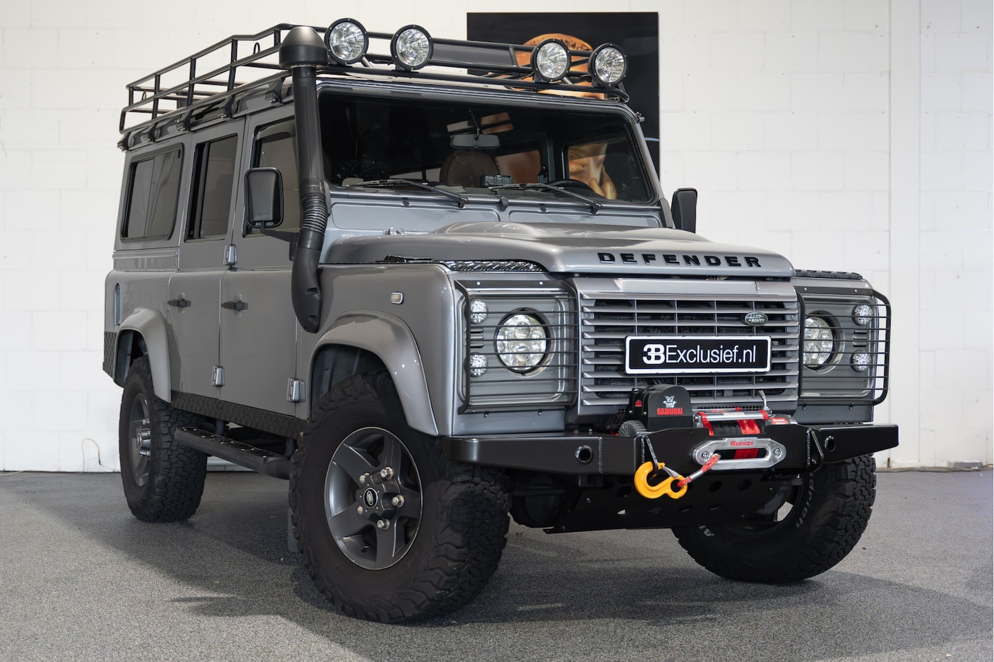 Land Rover Defender 110 - 2.4 TD SW S Custom build | Uniek uitgevoerd! 7-zits - AutoWereld.nl