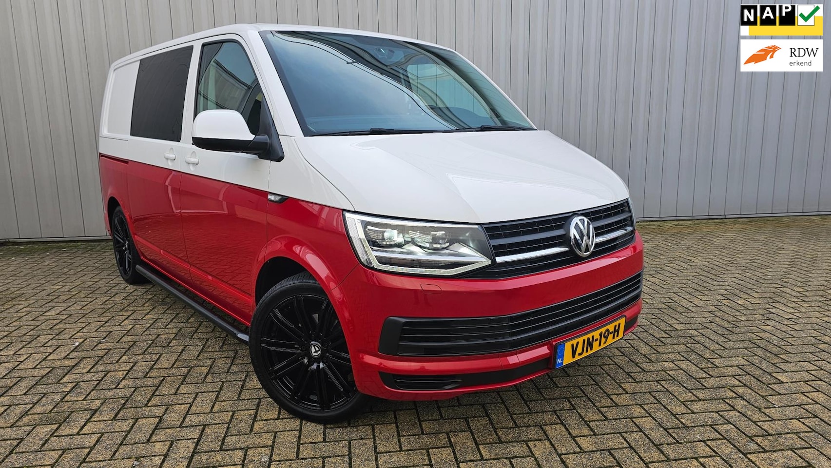 Volkswagen Transporter - 2.0 TDI DC. 6 Pers !! Highline LED,Automaat.Nieuwstaat - AutoWereld.nl