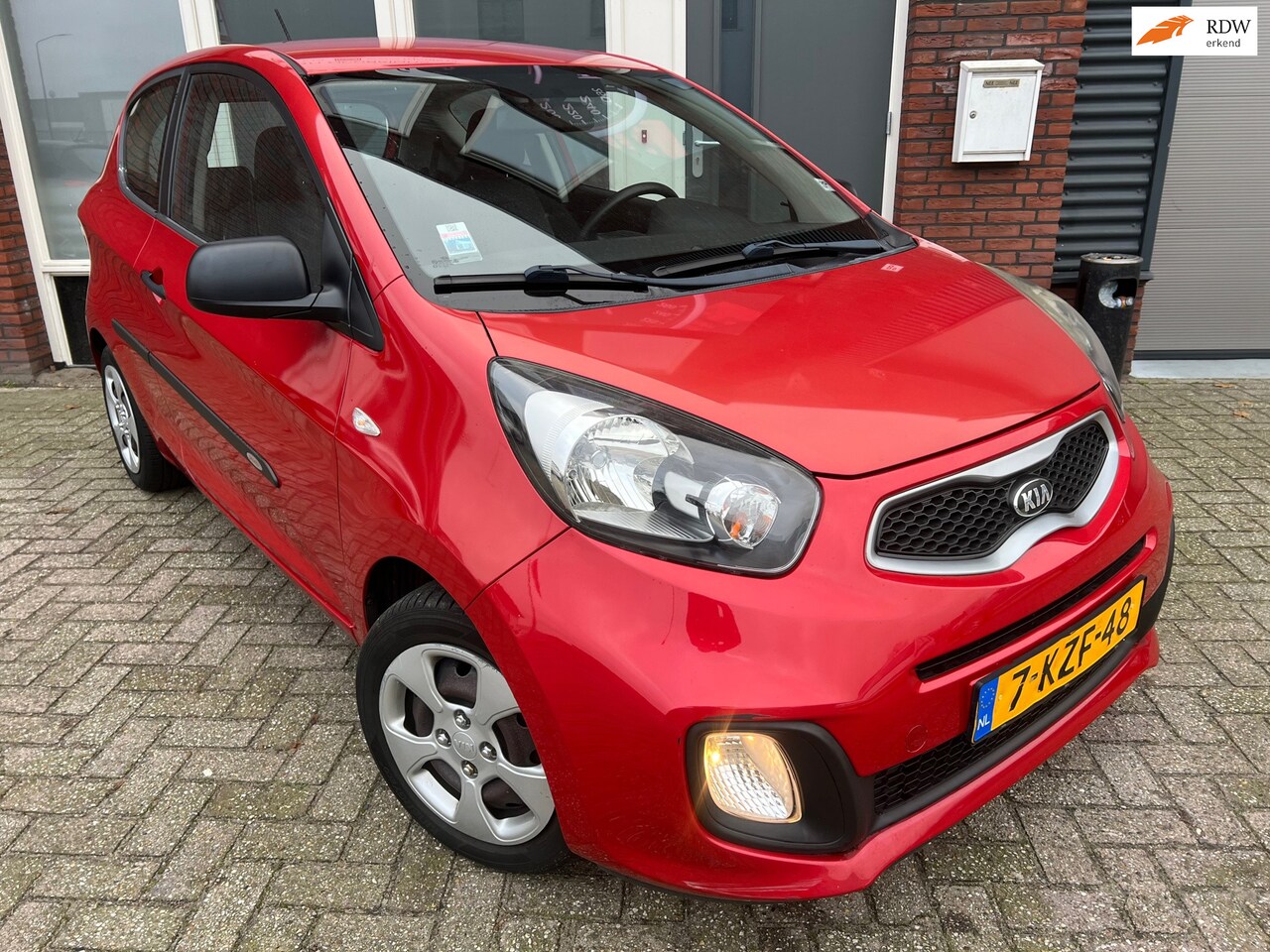 Kia Picanto - 1.0 CVVT ISG / Navigatie / Weinig KM - AutoWereld.nl