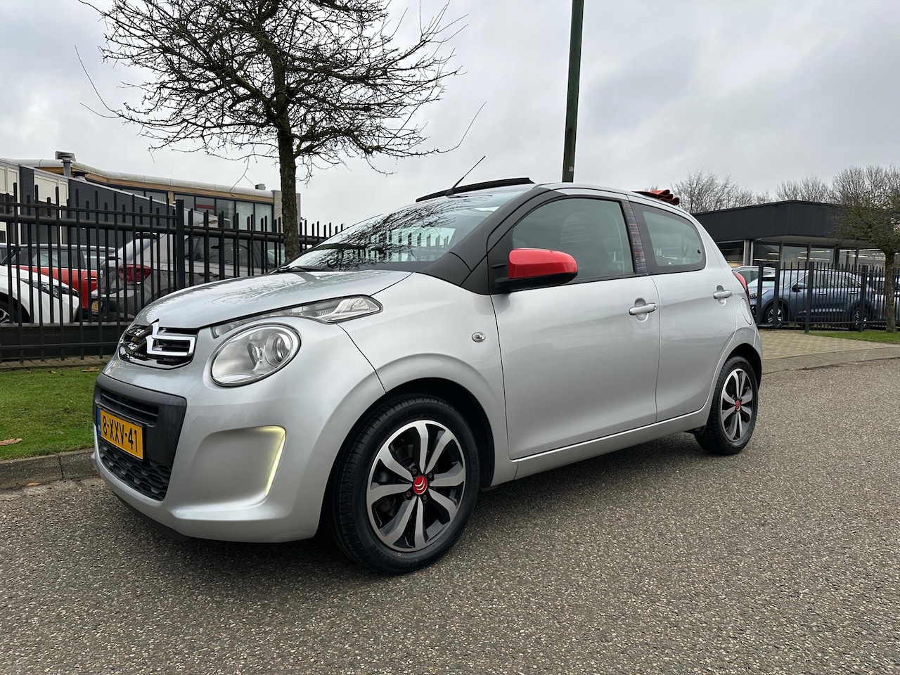 Citroën C1 - 1.0 e-VTi 68PK Cabriolet 5D Airscape Shine Navi LM - AutoWereld.nl