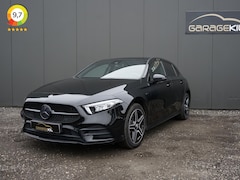 Mercedes-Benz A-klasse - 250 e Premium AMG pakket / Sfeer verlichting / Full black / PDC / Privacy glass / Stoel ve