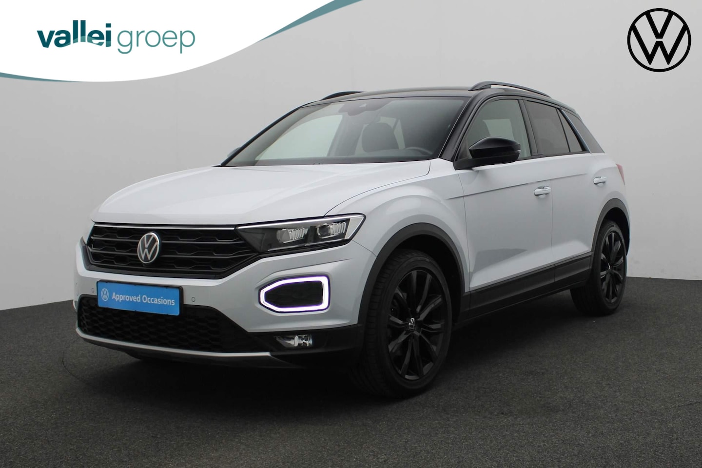 Volkswagen T-Roc - 1.5 TSI 150PK DSG Sport Black Style | Navi | Stoelverwarming | Full LED | 18 inch | ACC | - AutoWereld.nl