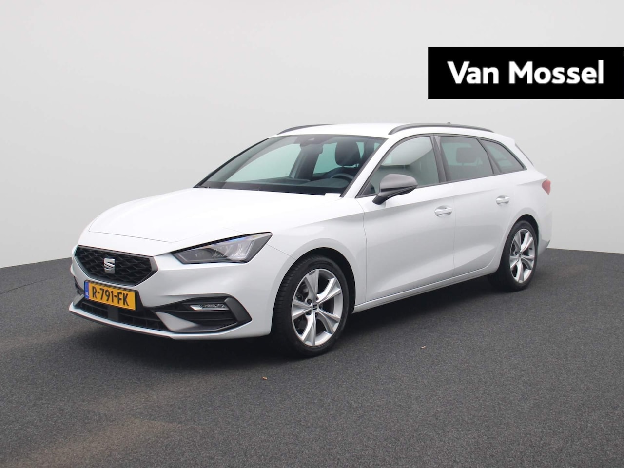 Seat Leon Sportstourer - 1.0 eTSI FR Business 110 PK | Automaat | Navigatie | Climate Control | Virtual Cockpit | W - AutoWereld.nl