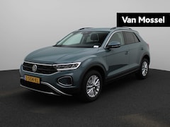 Volkswagen T-Roc - 1.0 TSI Life | Navigatie | Camera | Parkeersensoren | Stoelverwarming | Airco | 16 Inch Ve