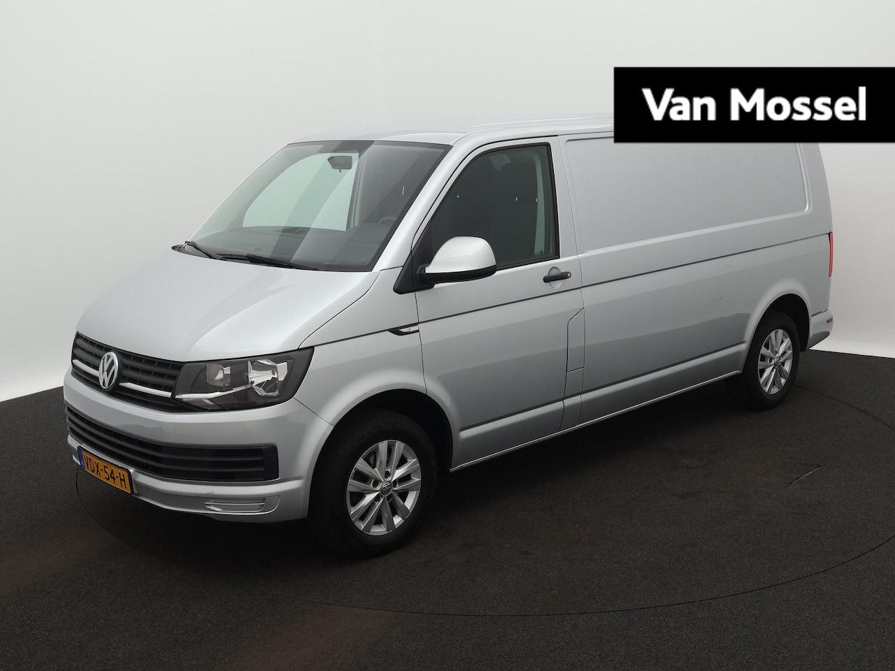 Volkswagen Transporter - 2.0 TDI 102PK | L2H1 | Airco | Radio | Bluetooth | Cruise control | - AutoWereld.nl