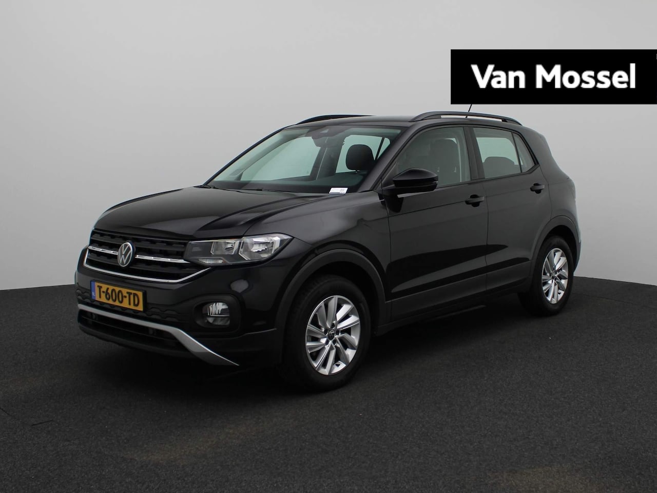 Volkswagen T-Cross - 1.0 TSI Life | Airco | 16 inch Velgen | Parkeersensoren Voor/achter | Apple Carplay | Crui - AutoWereld.nl