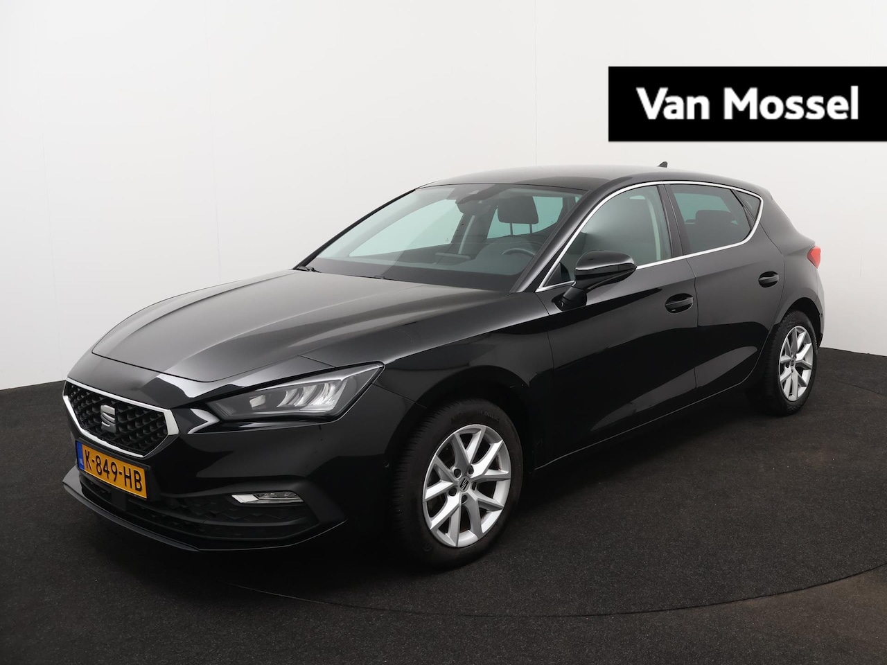 Seat Leon - 1.0 TSI Style Launch Edition | DIGITAAL DASHBOARD | KEYLESS | NAVIGATIE | PARKEERSENSOREN - AutoWereld.nl