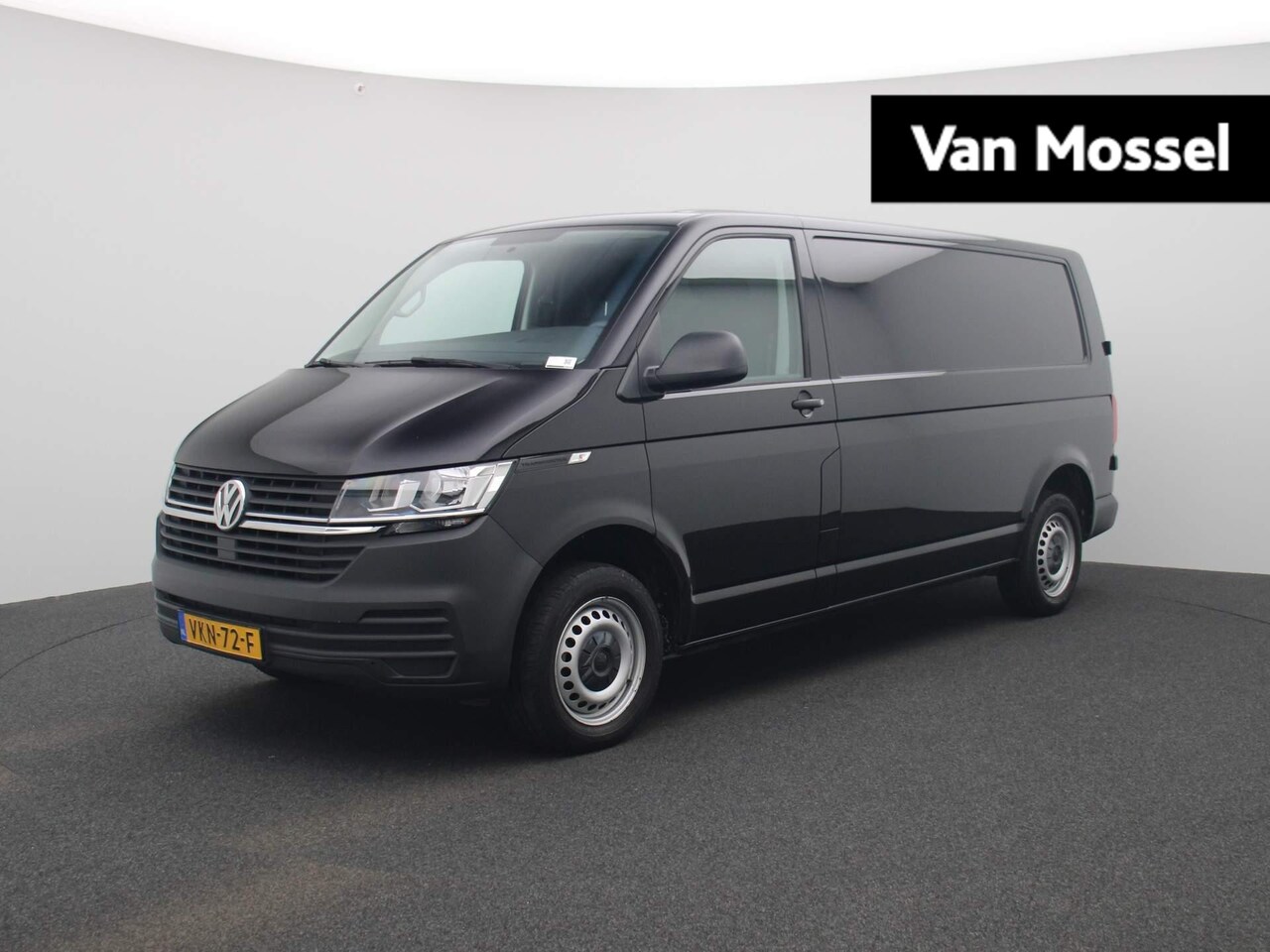 Volkswagen Transporter - 2.0 TDI L2H1 28 | Radio | Bluetooth | Airco | Trekhaak | - AutoWereld.nl