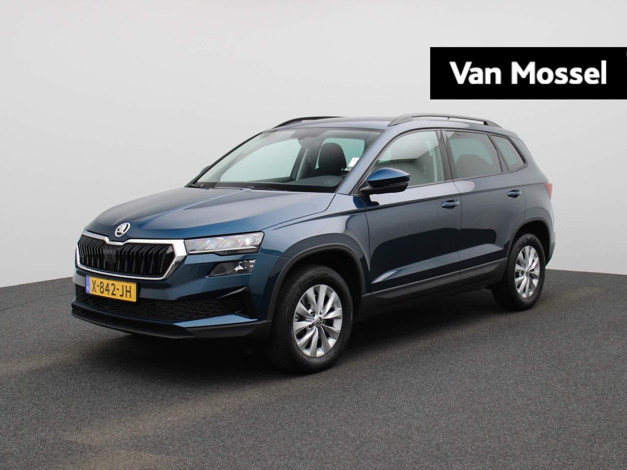 Skoda Karoq - 1.5 TSI ACT Business Edition 150 PK | Automaat | LED Koplampen | Navigatie | Apple Carplay - AutoWereld.nl