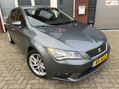 Seat Leon - 1.2 TSI Style Business / Navi / PDC / Clima / BT