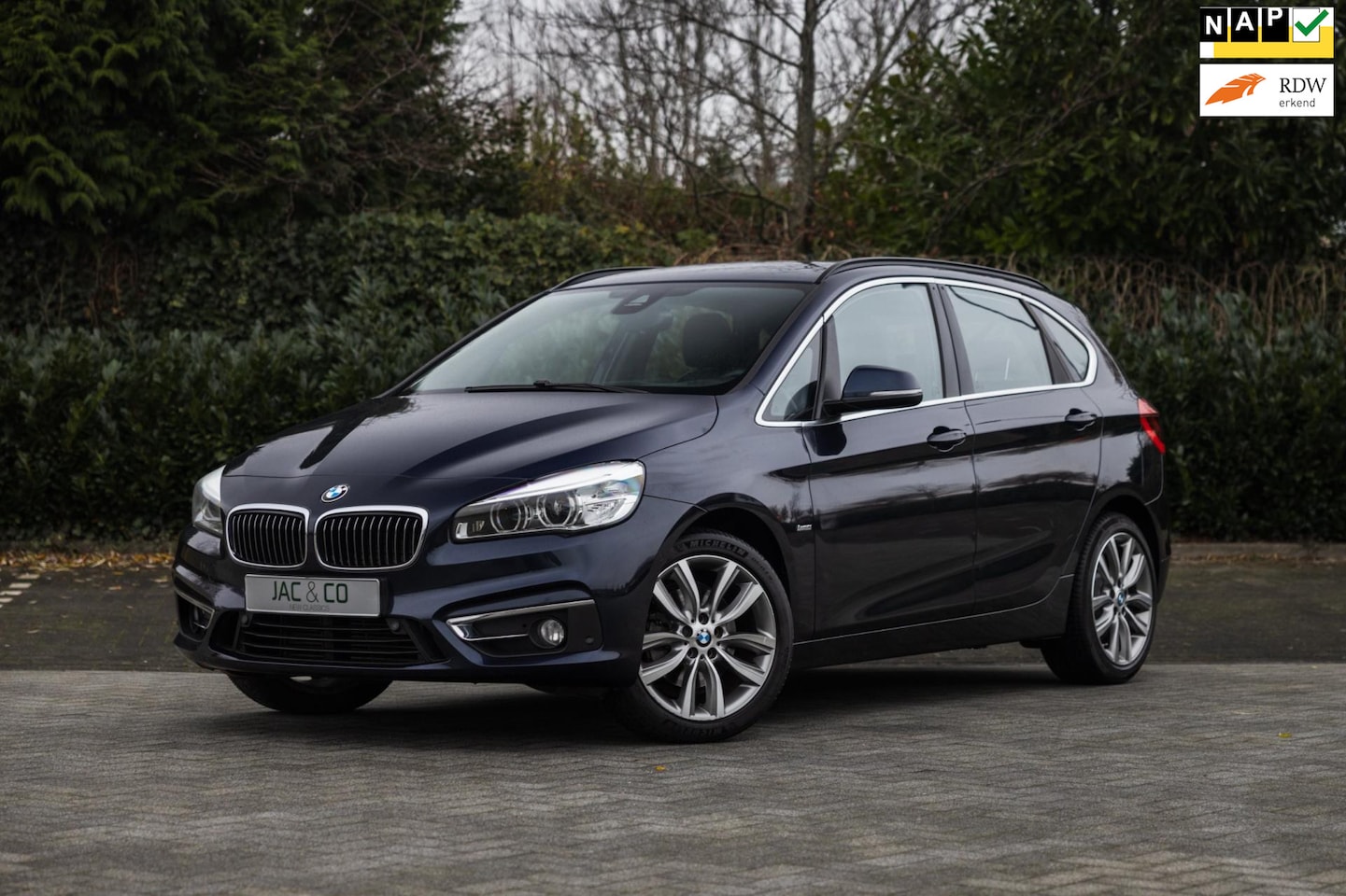 BMW 2-serie Active Tourer - 220i High Executive NAP - NIEUWSTAAT - AutoWereld.nl