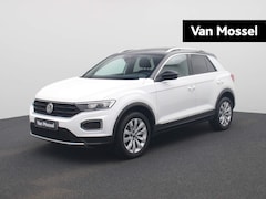 Volkswagen T-Roc - 1.5 TSI Sport 150 PK | Automaat | Panorama dak | Stoelverwarming | App Connect | Navigatie